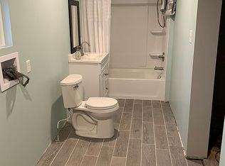 227 S 8th St, Boonville, IN 47601