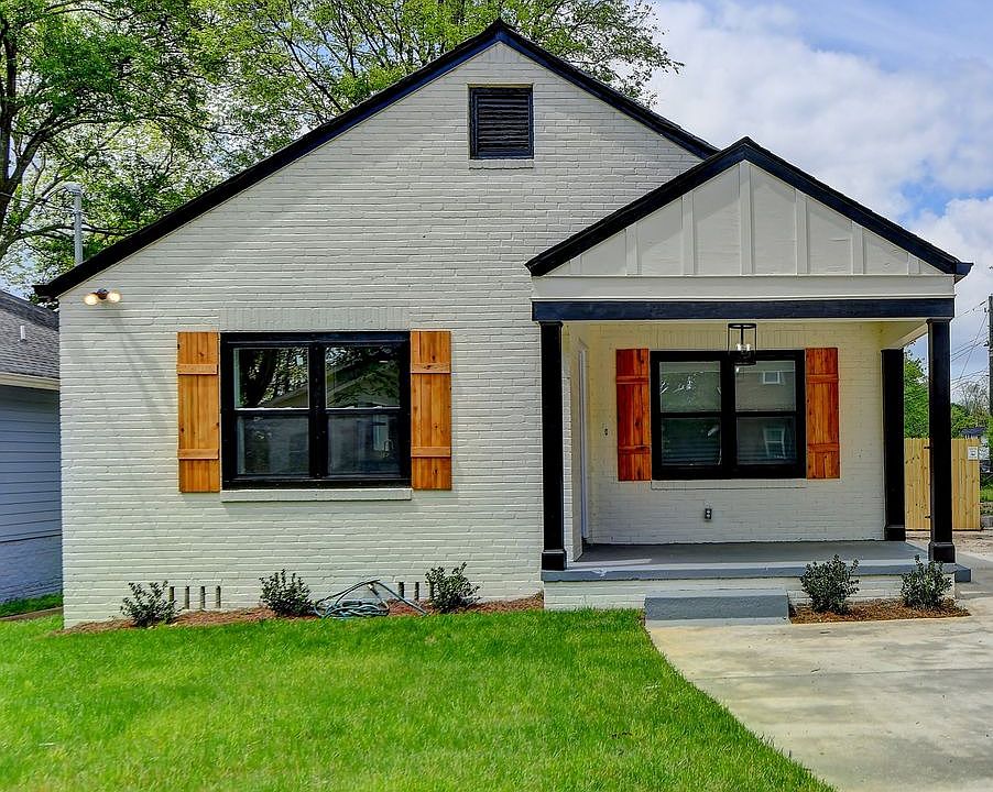Exterior view of home