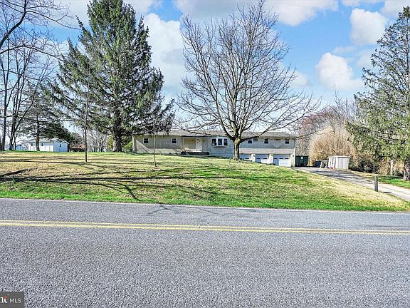 4th image of 83 Silvertown Rd