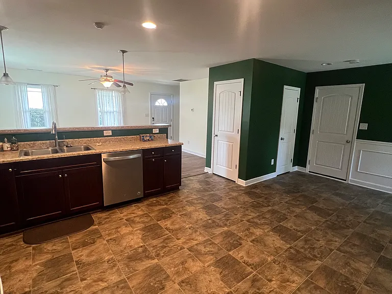 100 Gus Grant Ct — Photo 14
