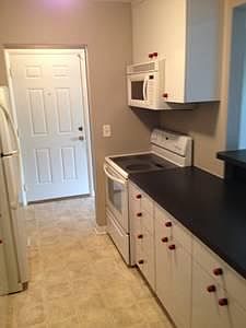 4th image of 7050 Villa Dr APT 7