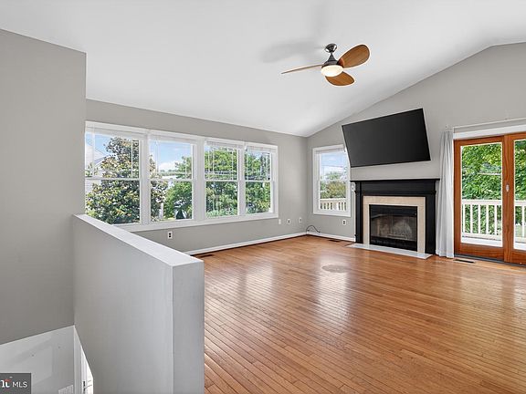 4th image of 1617 Winters Ave