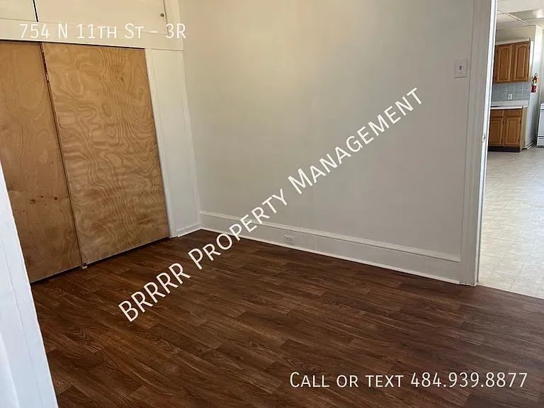 754 N 11th St #3R — Photo 9