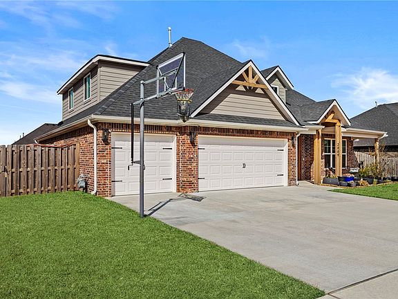 2nd image of 2009 Bergman Rd