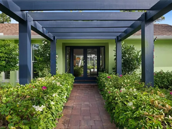 1903 Imperial Golf Co BLVD, NAPLES, FL 34110