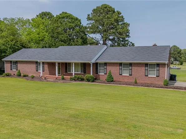 136 Crescent Dr, Franklin, VA 23851