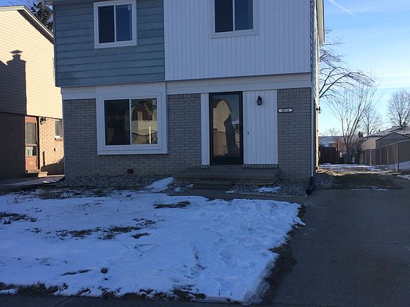 5th image of 30716 Osmun Ave