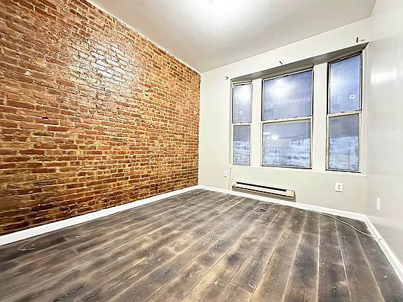 4th image of 723 Saint Nicholas Ave APT 6