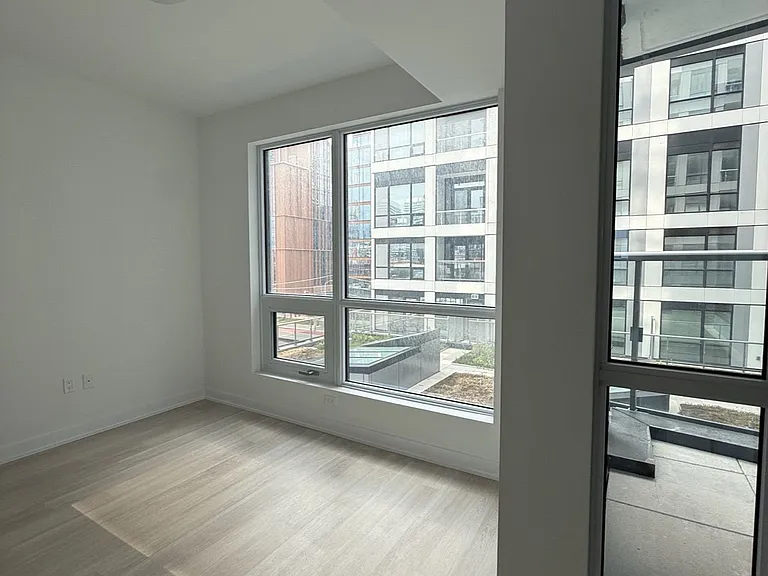 15 Richardson St #408 — Photo 12