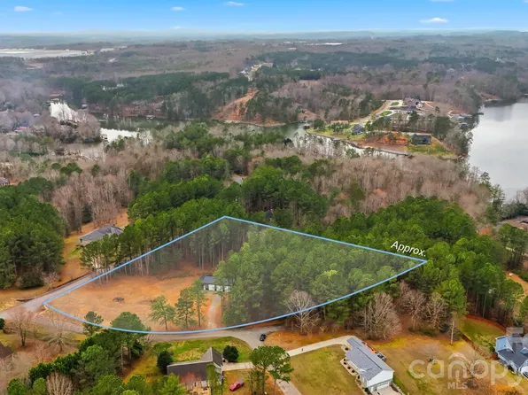 5388 Benjamins Pl, Granite Falls, NC 28630