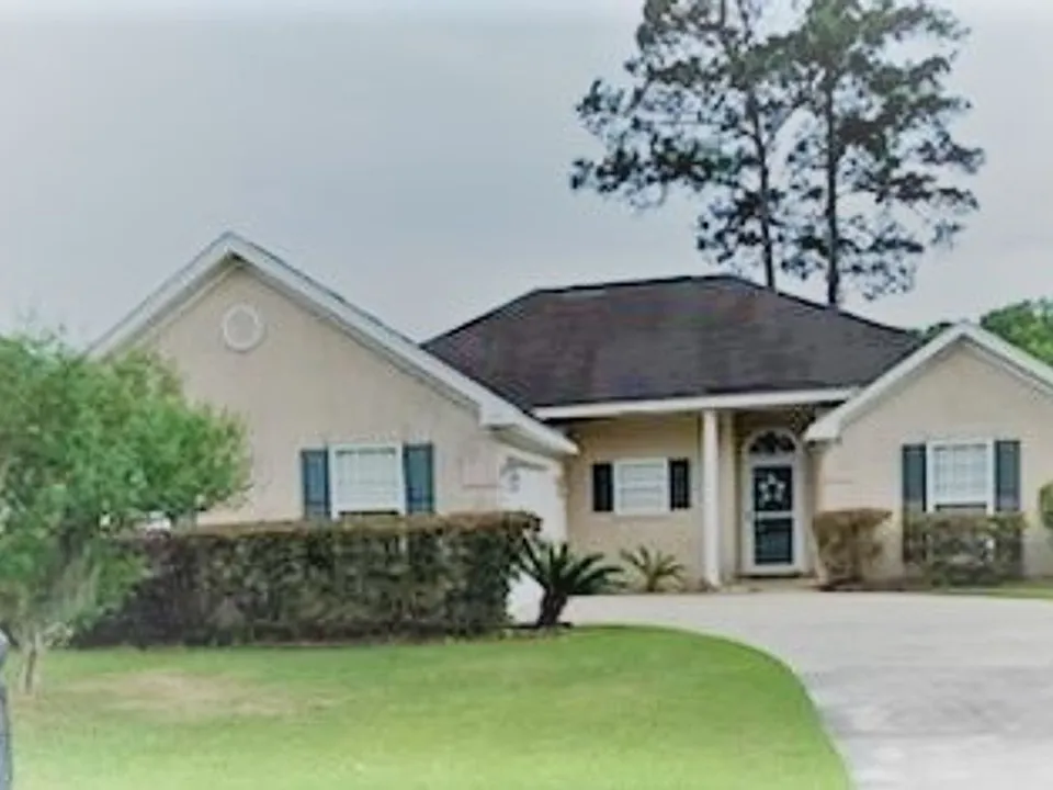 136 Lancaster Way