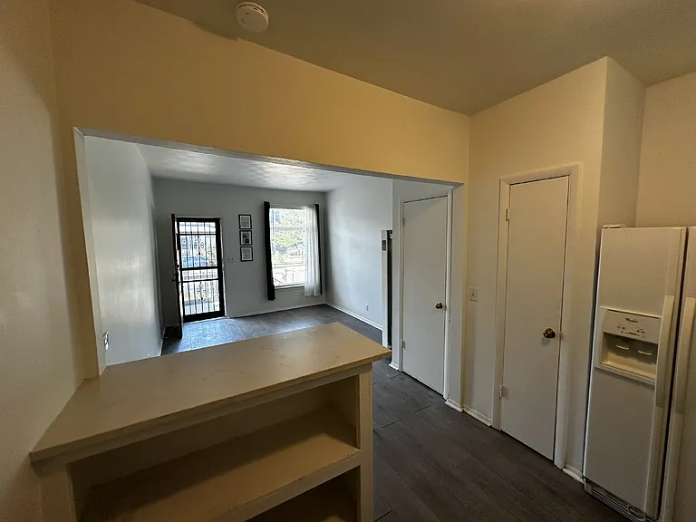 172 W Maple Ave #1 — Photo 12
