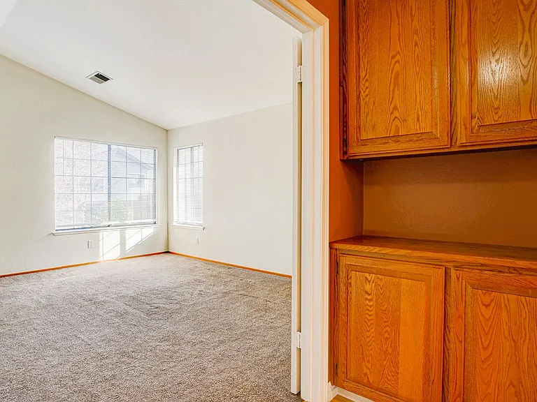 7202 Ruby Ct — Photo 21