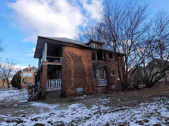 3735 Whitney