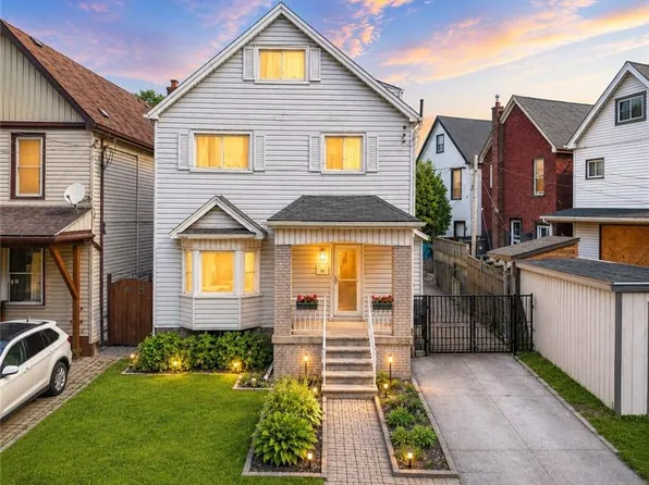 14 Niagara St, Hamilton, ON L8L 6A2