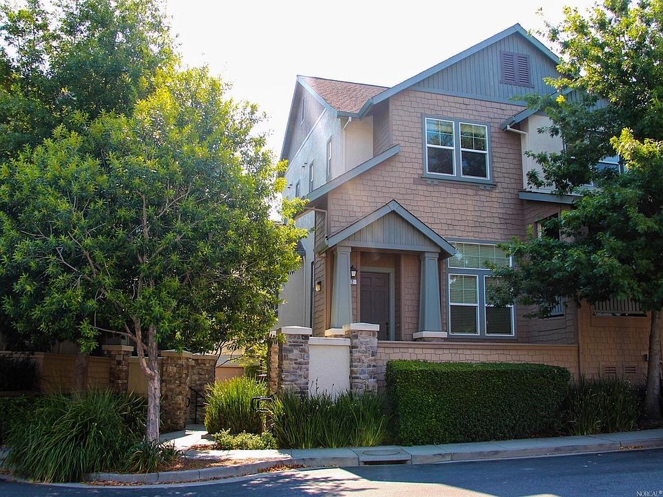 1st image of 62 Almond Ct