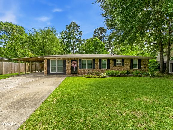 3rd image of 9062 Baker Dr