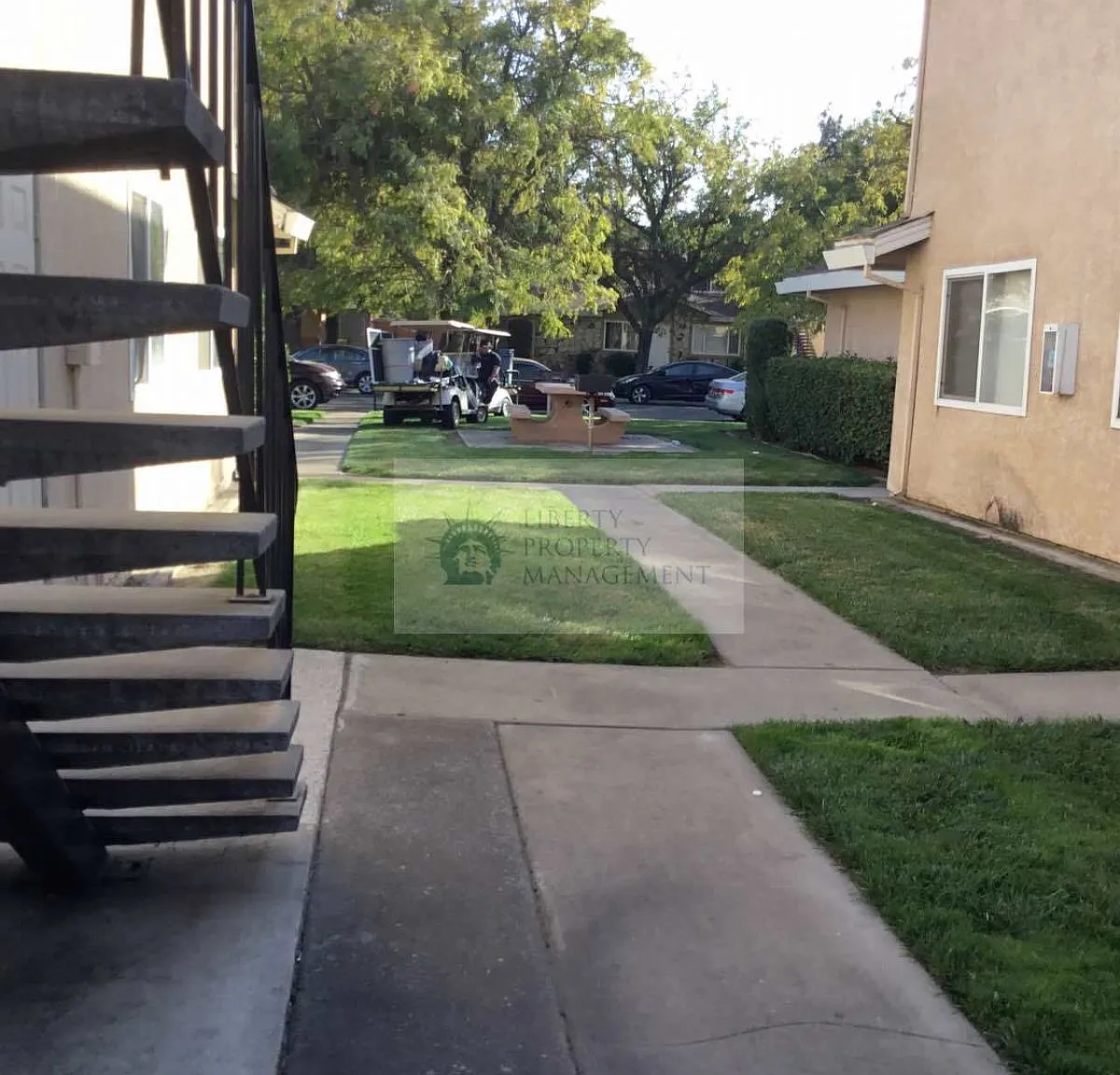 2 bed, 800 sqft, $1,550 — Photo 2