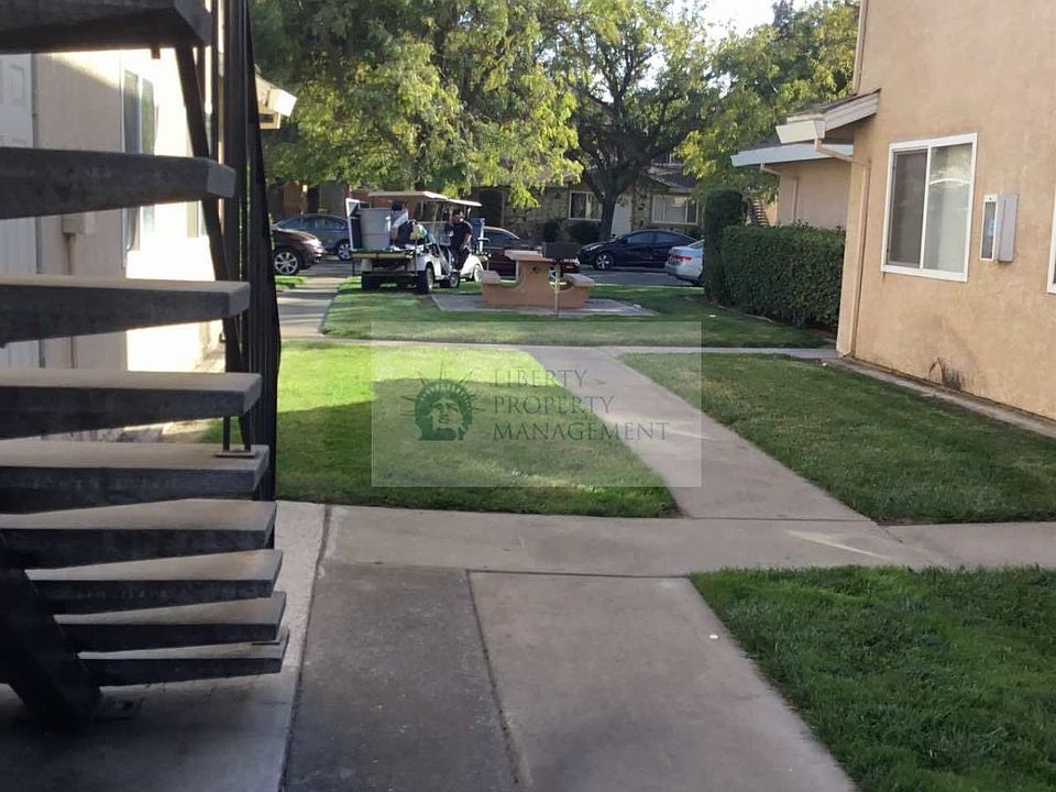 2nd image of 2141 Palisade Ave APT 4