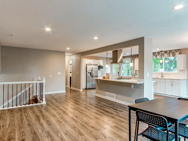 Dinning/Kitchen