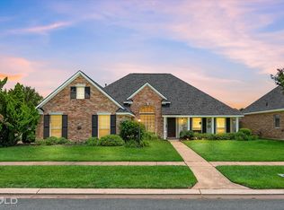 3301 Colonial Dr, Bossier City, LA 71111