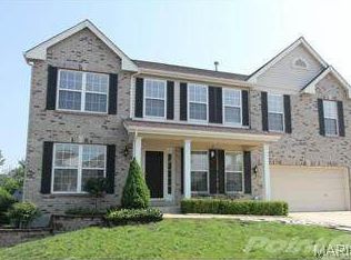820 Oak Mill Ln, Imperial, MO