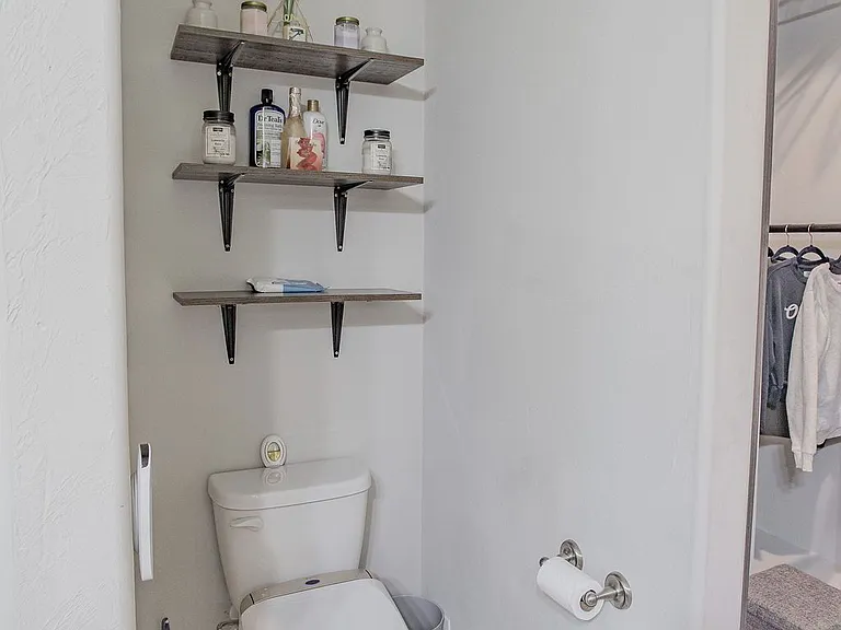 2501 Caden Ct — Photo 21