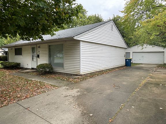 2nd image of 8530 Lenna Ct