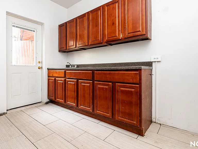 1308 Prospect Pl #1 — Photo 8