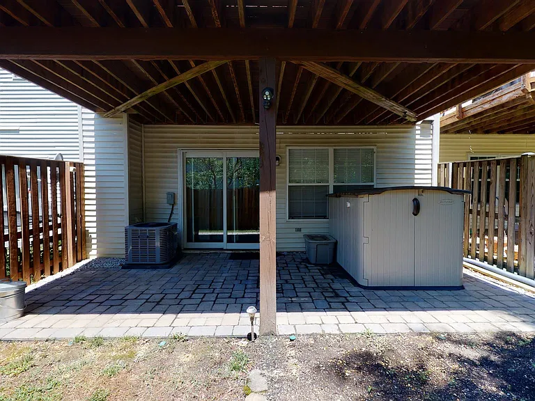 719 Summertime Dr — Photo 42