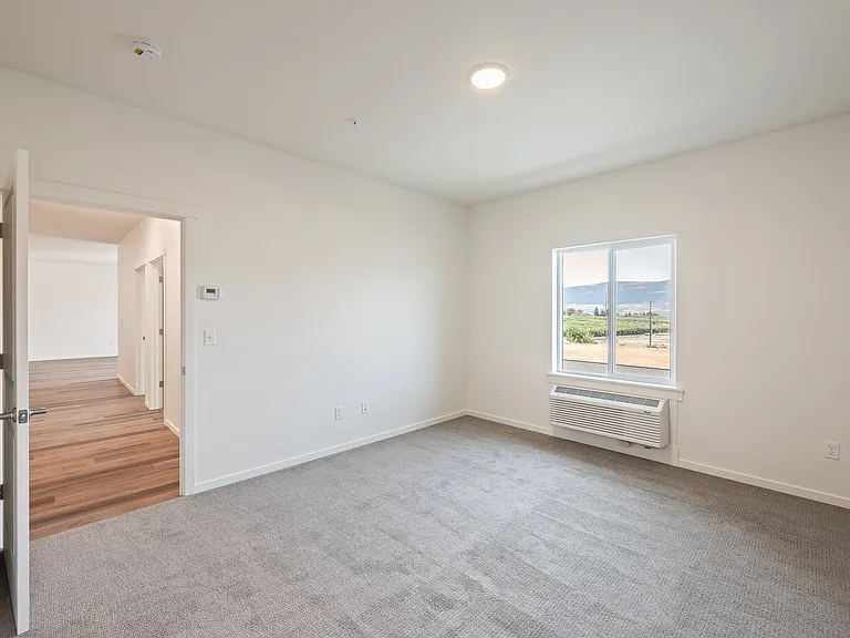 Gateway Apartments — Photo 13
