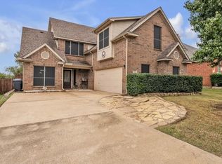 1317 Maple Terrace Dr, Mansfield, TX 76063