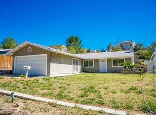 29534 Florabunda Rd, Santa Clarita, CA 91387