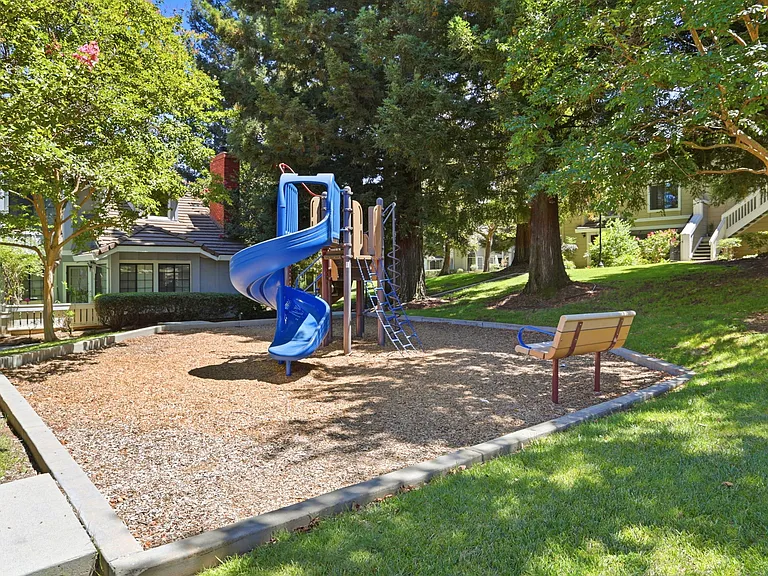 2822 Buena Knoll Ct #2822 — Photo 33