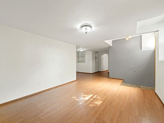 2nd image of 2724 W Chicago Ave #1W