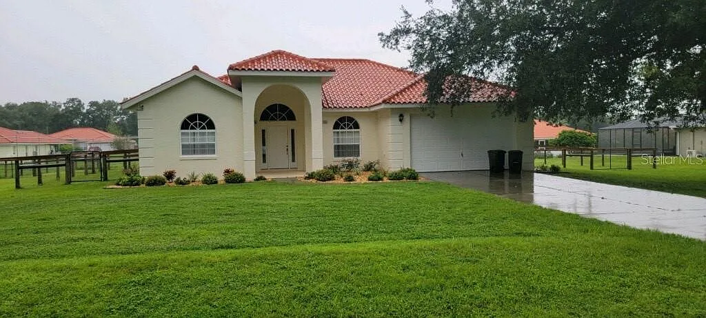 4 bed, 3.0 bath, 2050 sqft, $2,350 — Photo 1