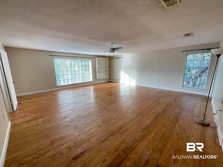 6621 Purvis Rd — Photo 37