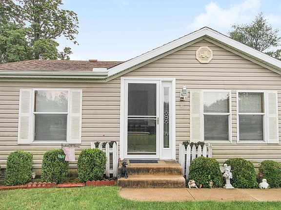 4th image of 53192 Crystal Pond Dr
