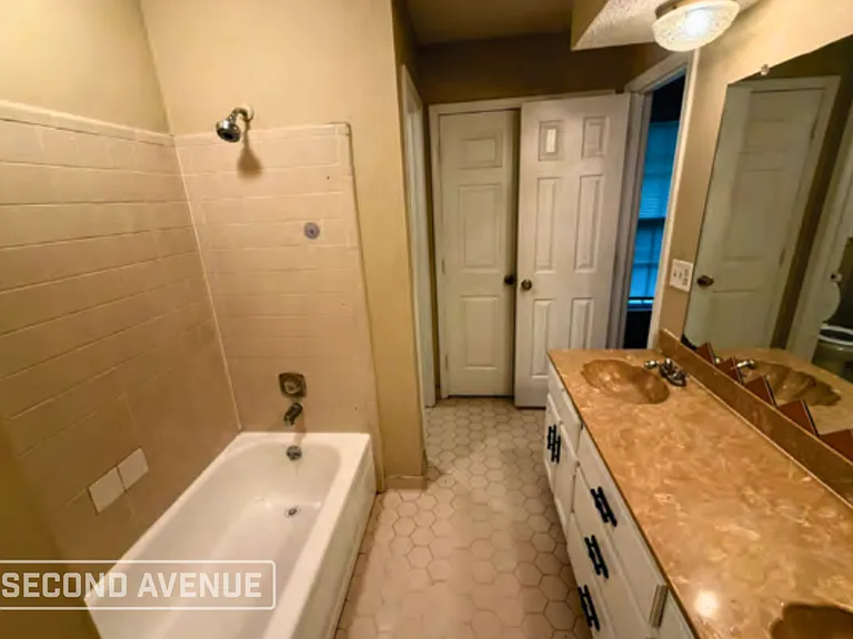 7146 Falls Hollow Cv — Photo 9