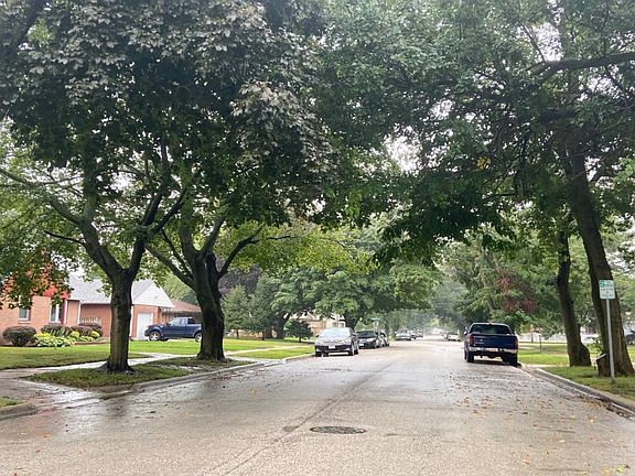 5th image of 403 N Elmwood Ave