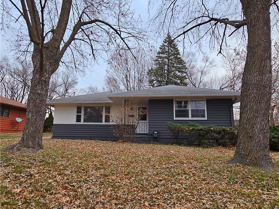 2nd image of 4113 E 7th St