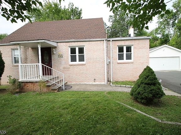 4th image of 199 Finderne Ave