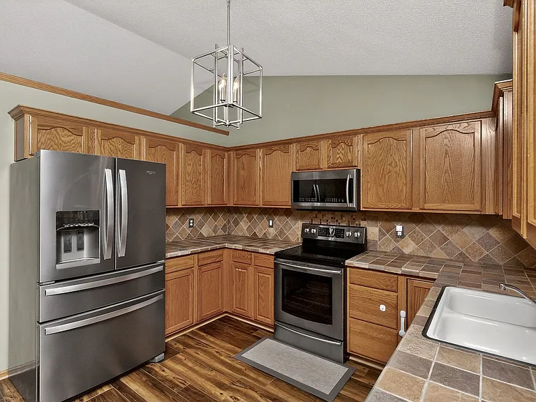 1695 SE Olson Dr — Photo 10
