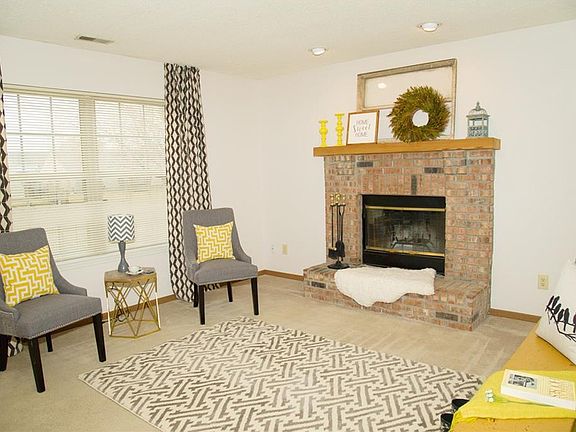 3rd image of 36 Kensington Ct