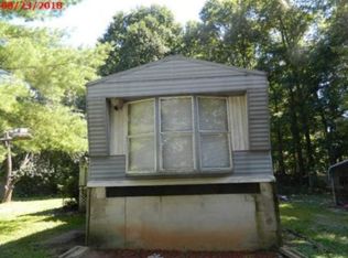 1930 Parrish Rd, Goodview, VA 24095