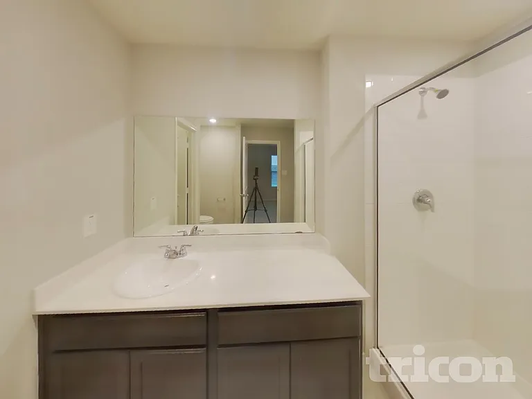 112 Woodland St — Photo 8