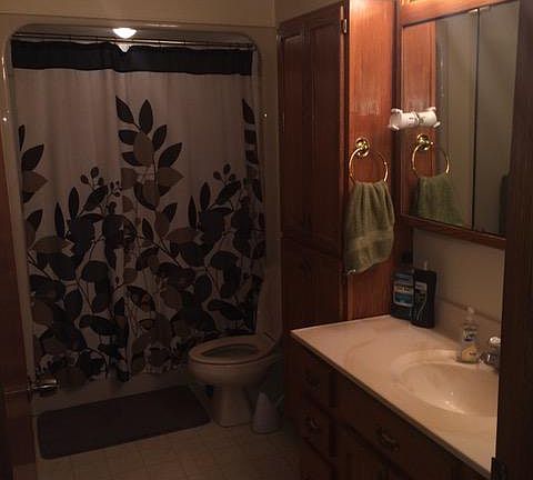 3rd image of 3423 Rosewood Dr