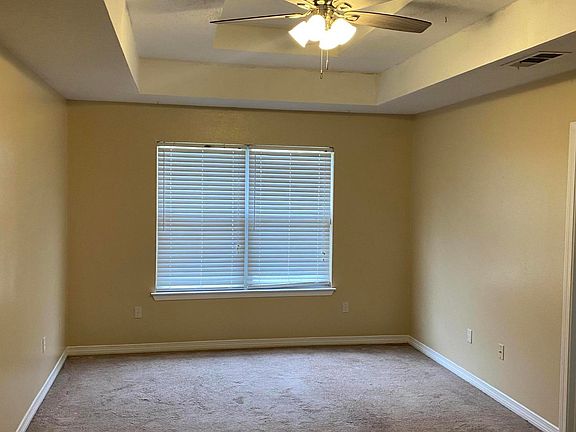 5th image of 8116 Meadowdale Dr
