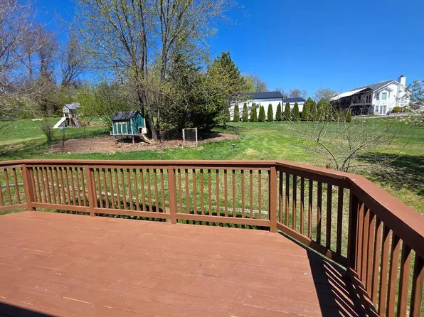 4720 Trail Ct, Westminster, MD 21158