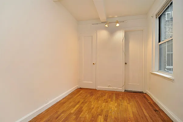 Sold by Corcoran | media 19